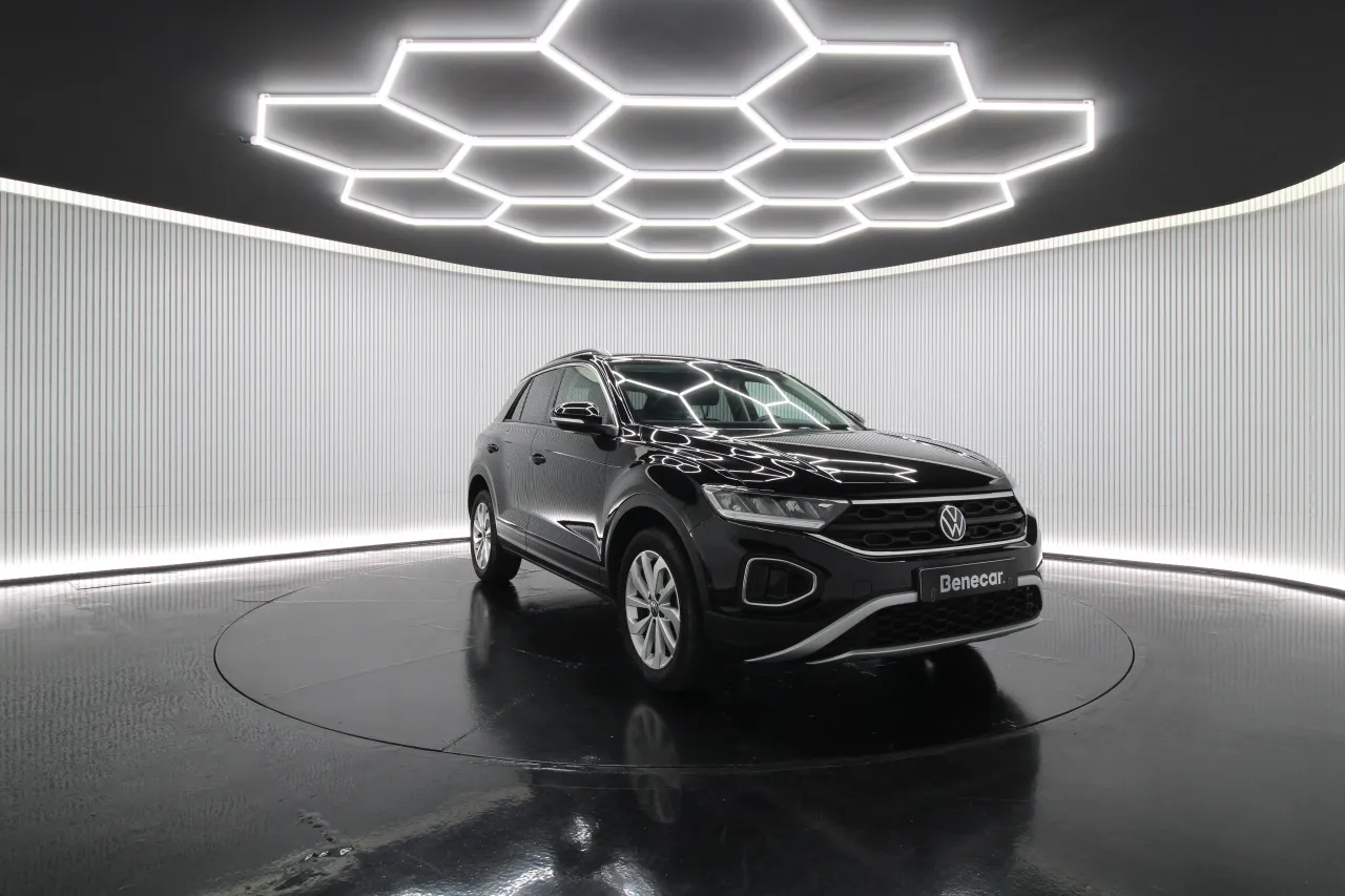 Volkswagen T-Roc Gasoline 2 2025