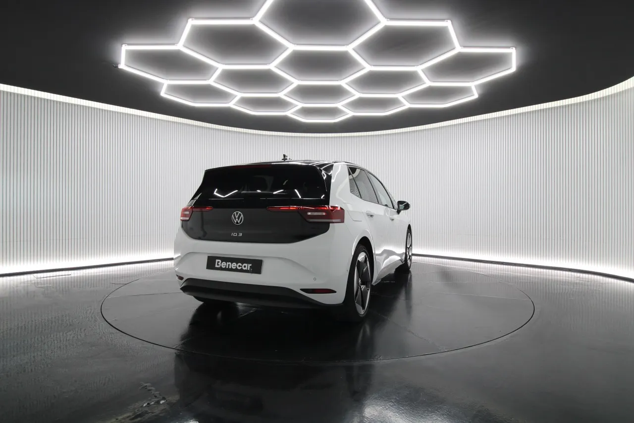 Volkswagen ID 3 Electric 7 2025