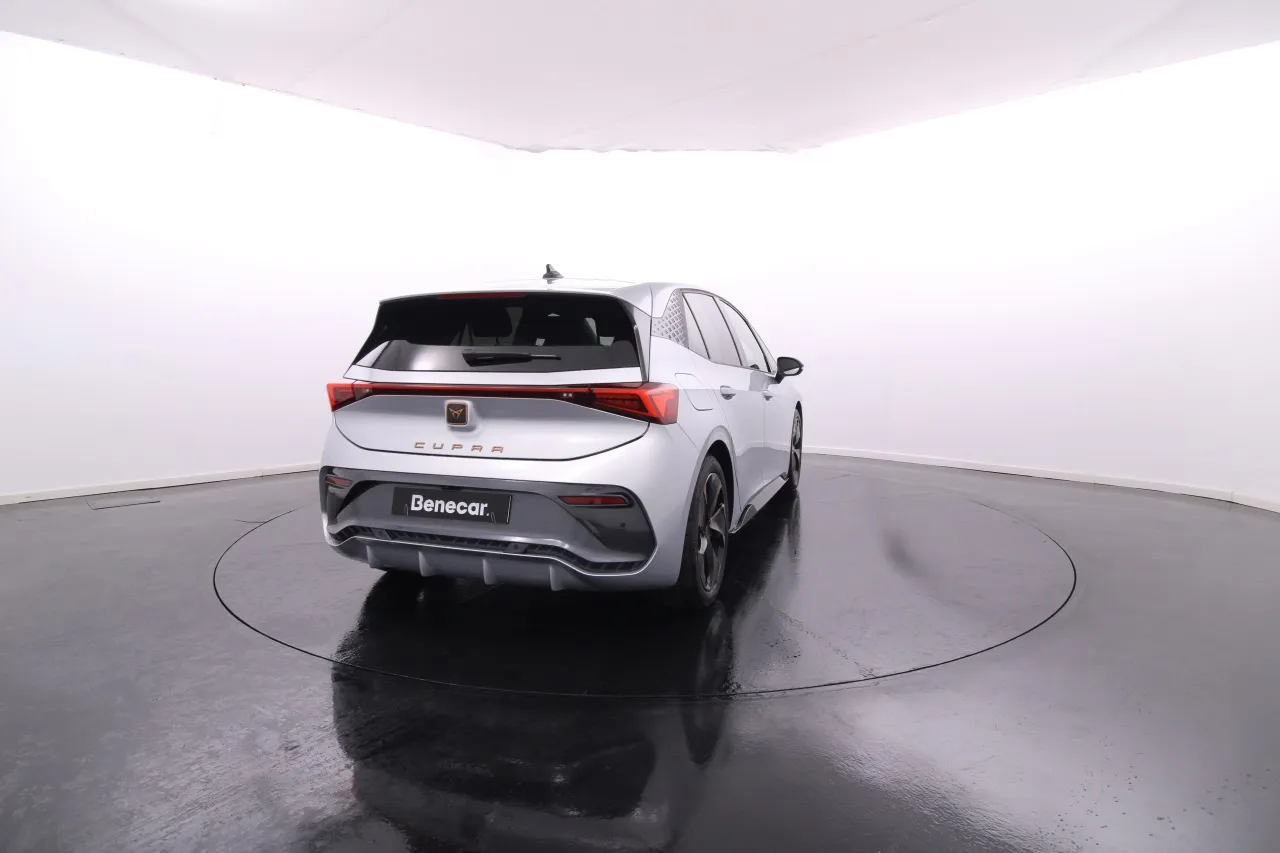 Cupra Born Elétrico 4 2025