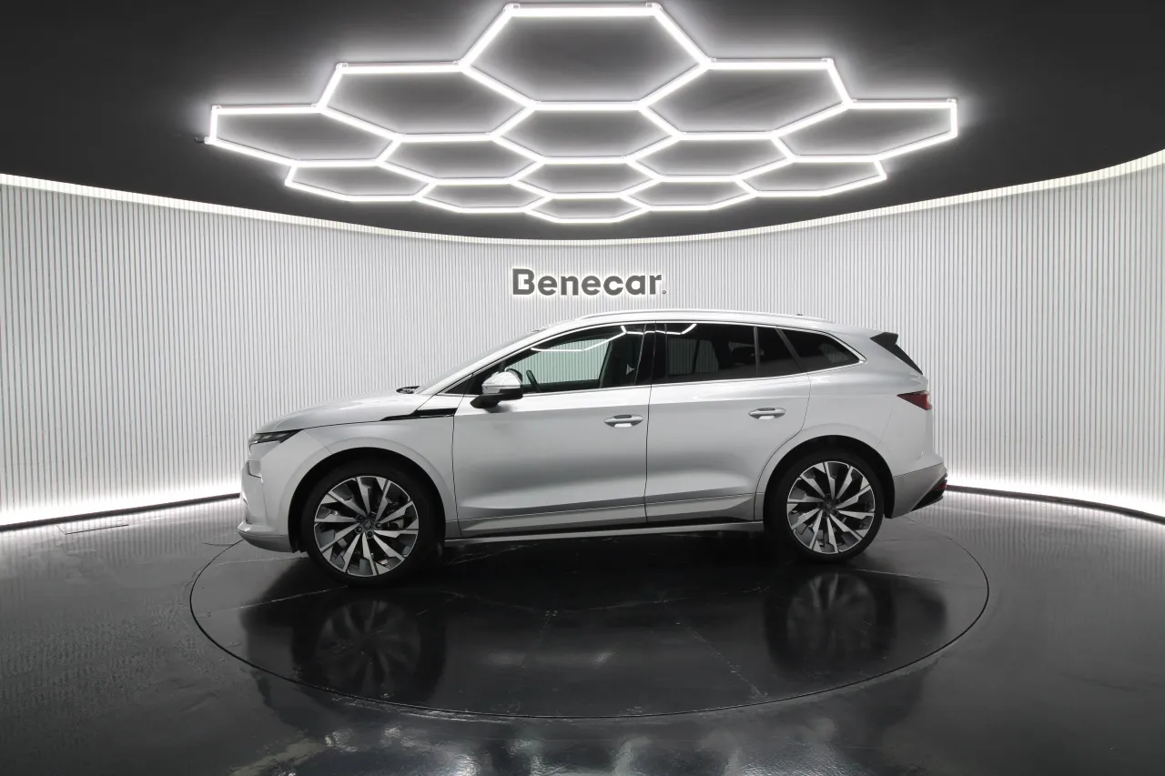 Skoda Enyaq Elétrico 6 2025
