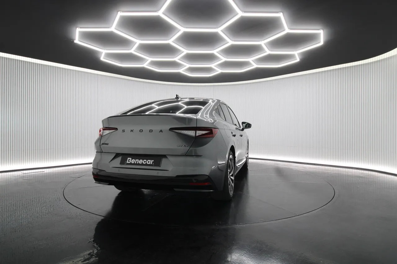 Skoda Enyaq Coupé Elétrico 7 2025