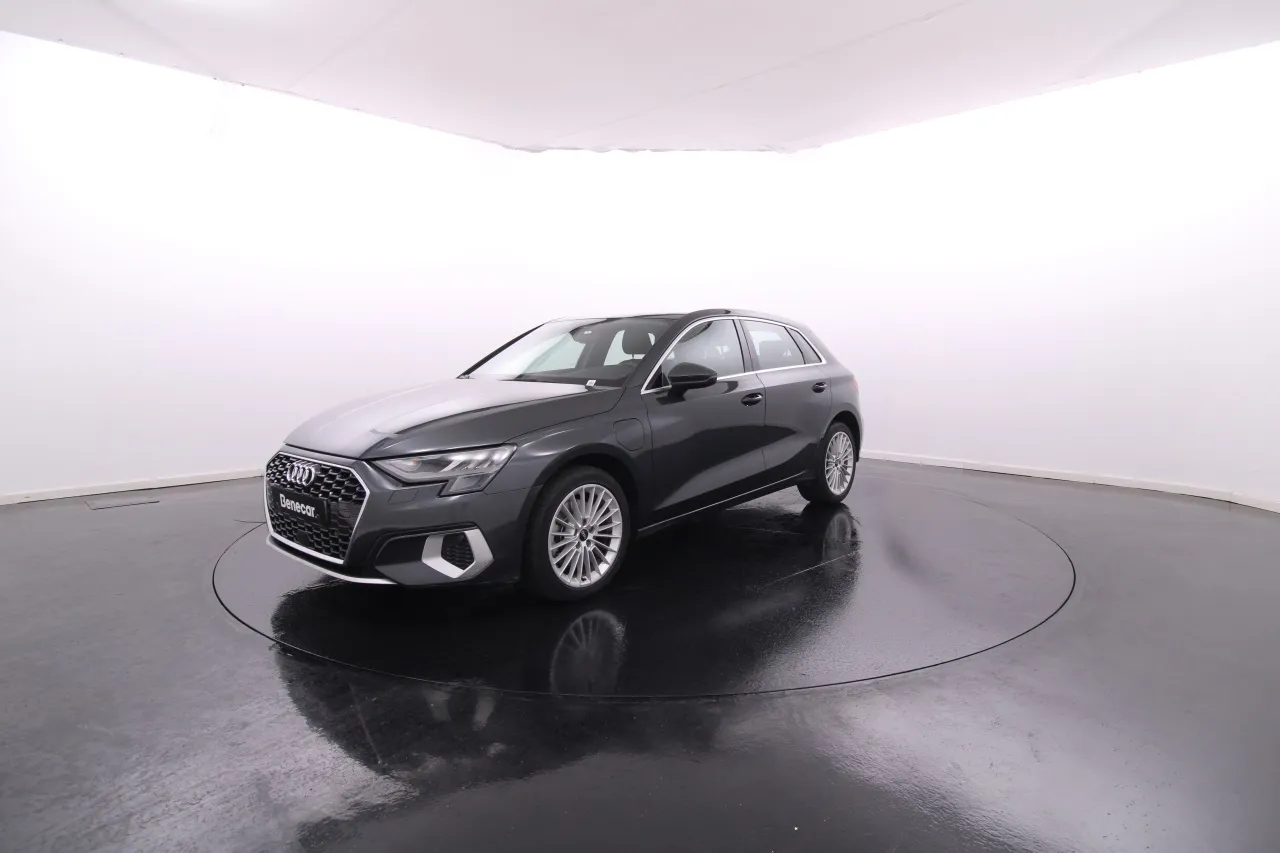 Audi A3 Sportback Electric Gasoline 8 2021