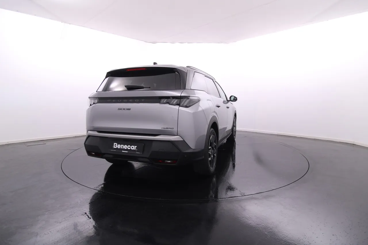 Peugeot 5008 Híbrido Gasolina 4 2025