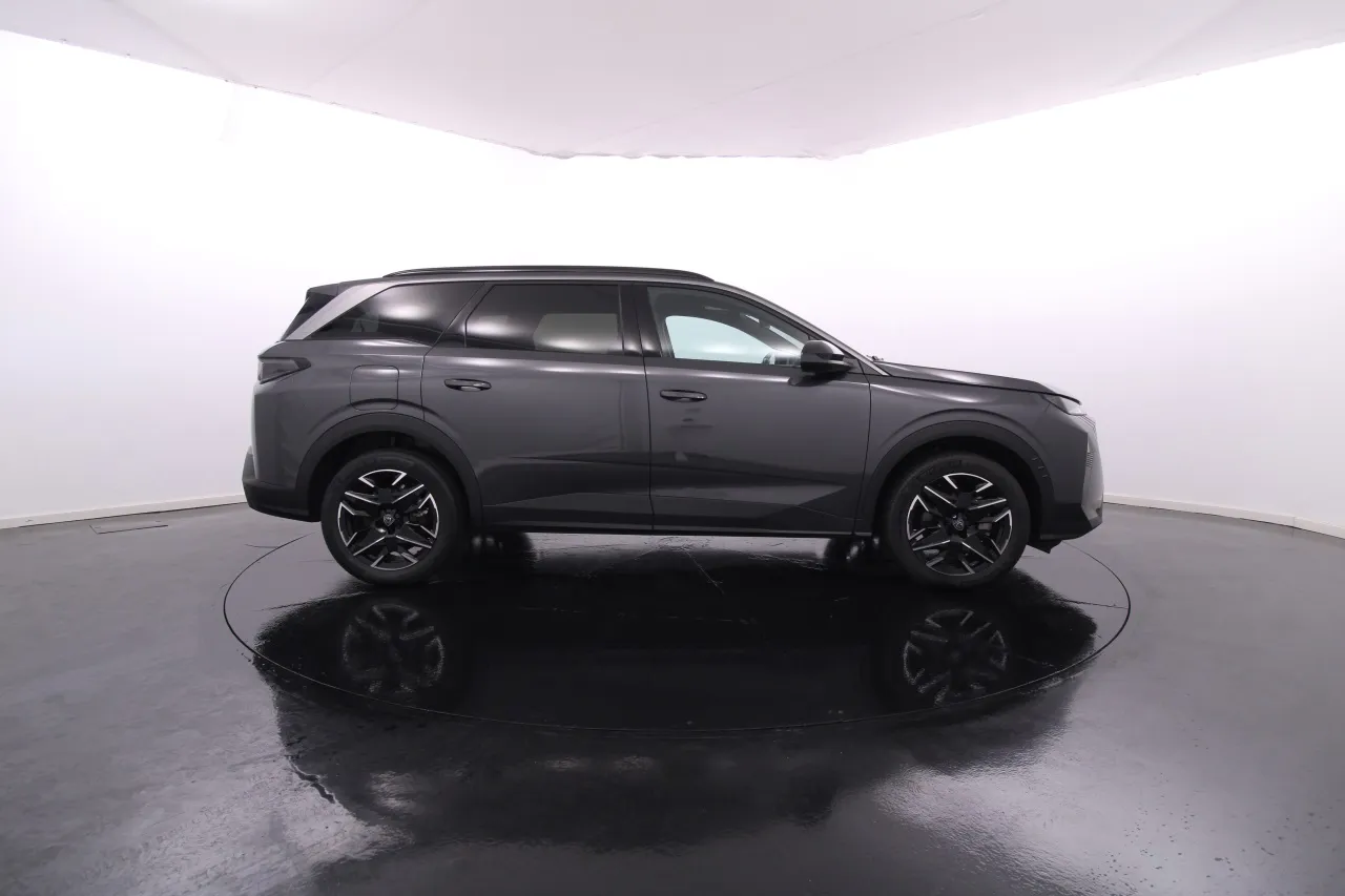 Peugeot 5008 Híbrido Gasolina 8 2025