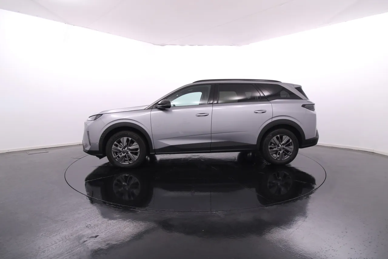 Peugeot 5008 Híbrido Gasolina 12 2025