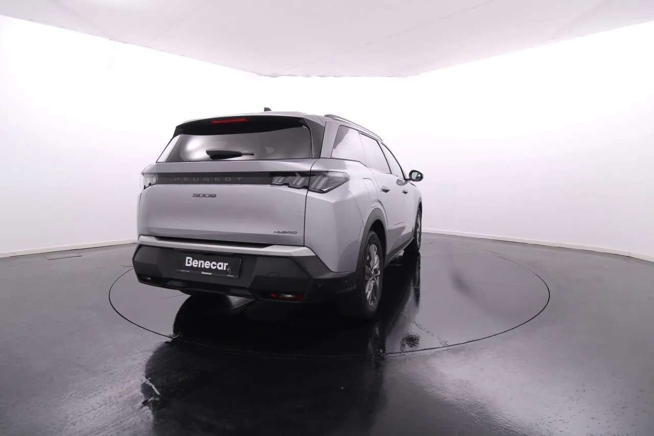Peugeot 5008 Híbrido Gasolina 12 2025