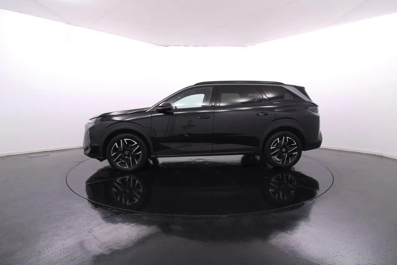 Peugeot 5008 Híbrido Gasolina 11 2024