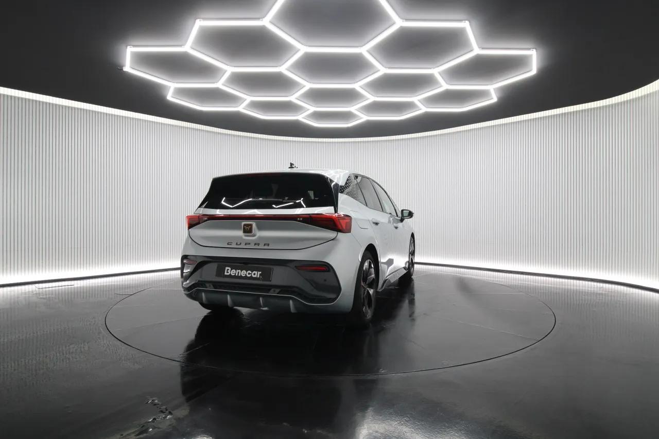 Cupra Born Elétrico 2 2025