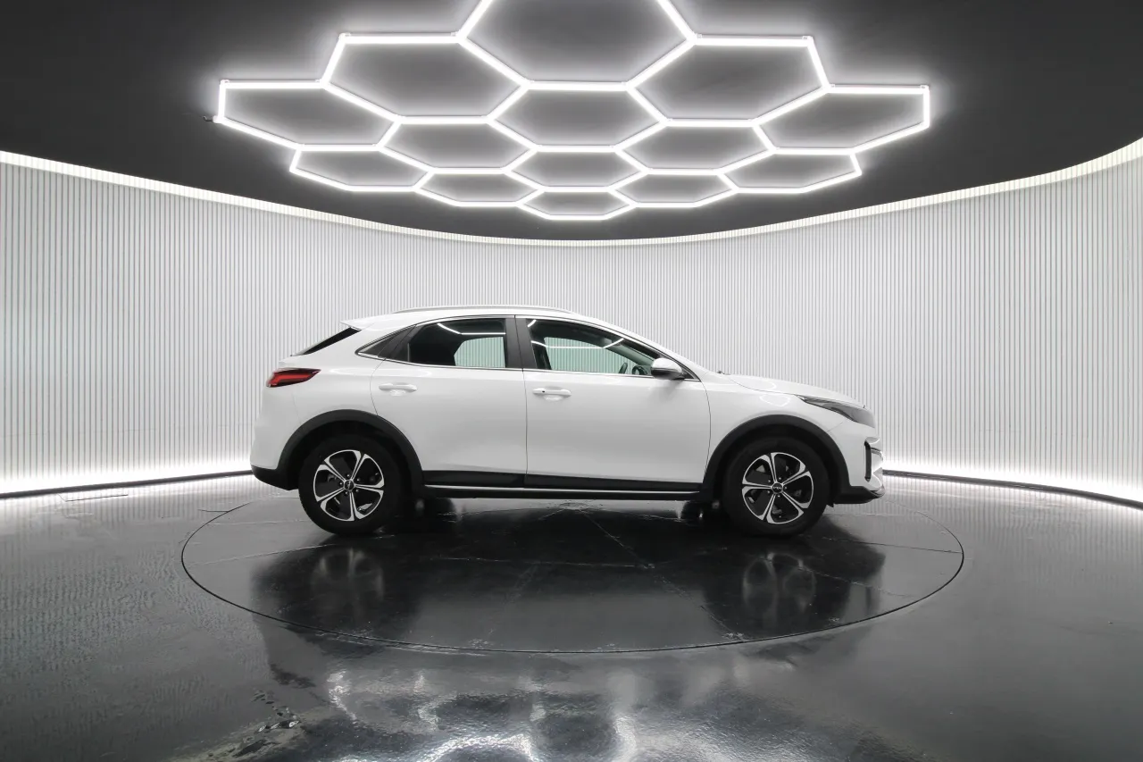 Kia XCeed Elétrico Gasolina 10 2023