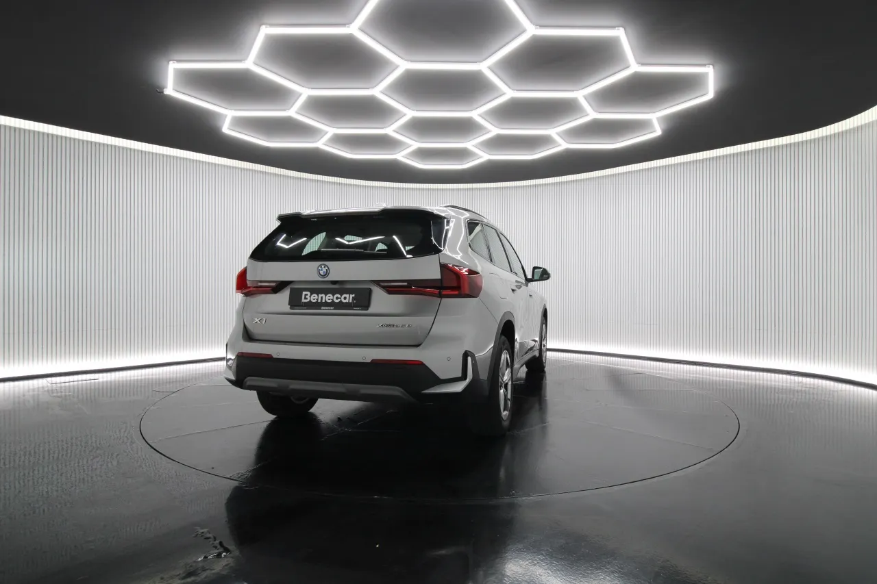 BMW X1 Electric Gasoline 3 2025