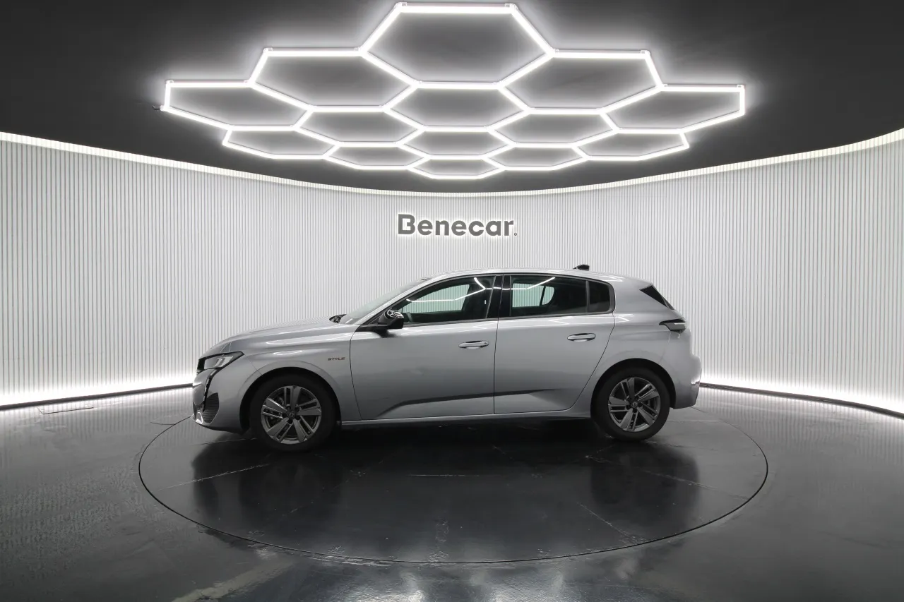 Peugeot 308 Gasoline Hybrid 2 2025