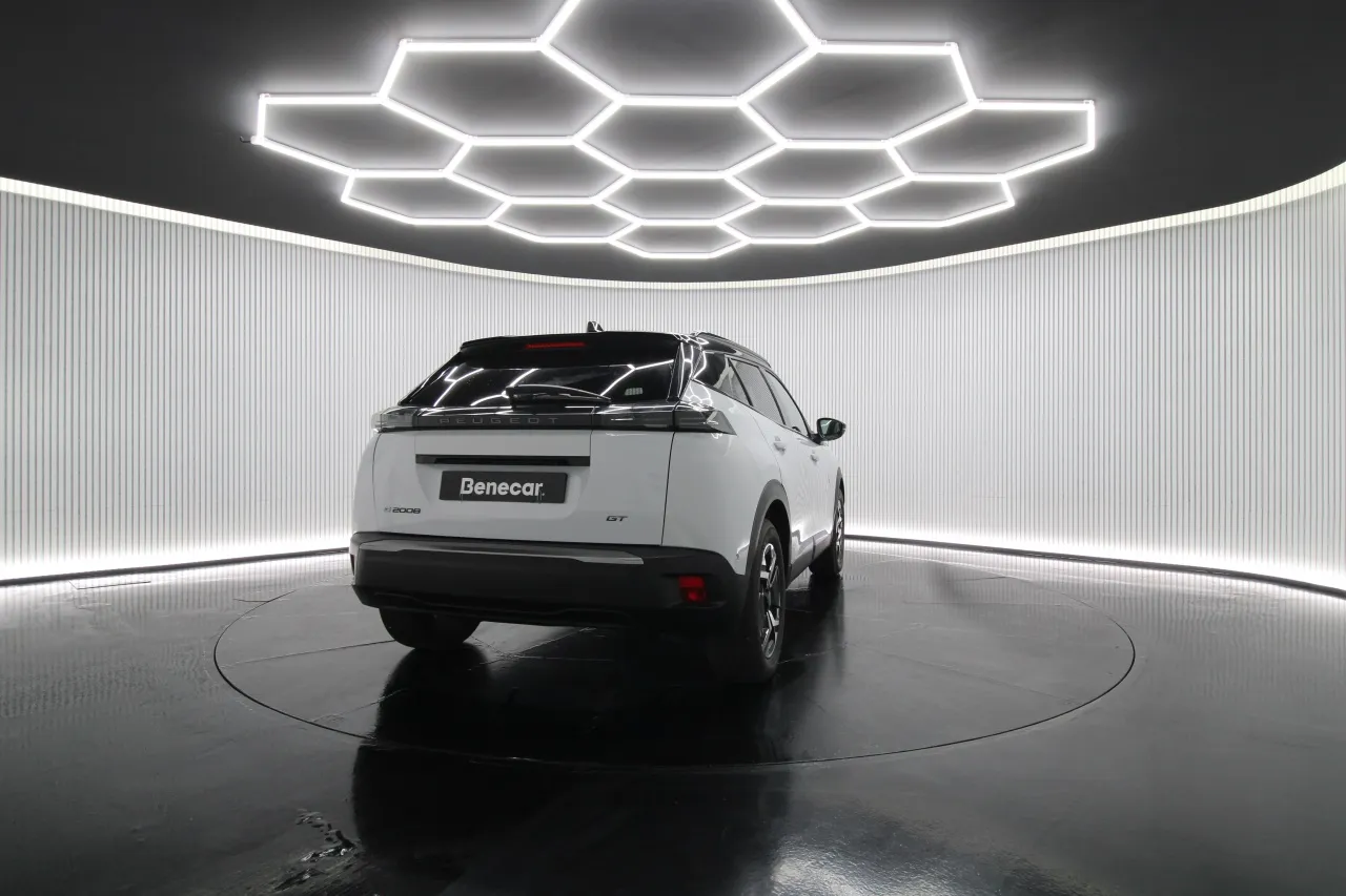 Peugeot e-2008 Elétrico 5 2025
