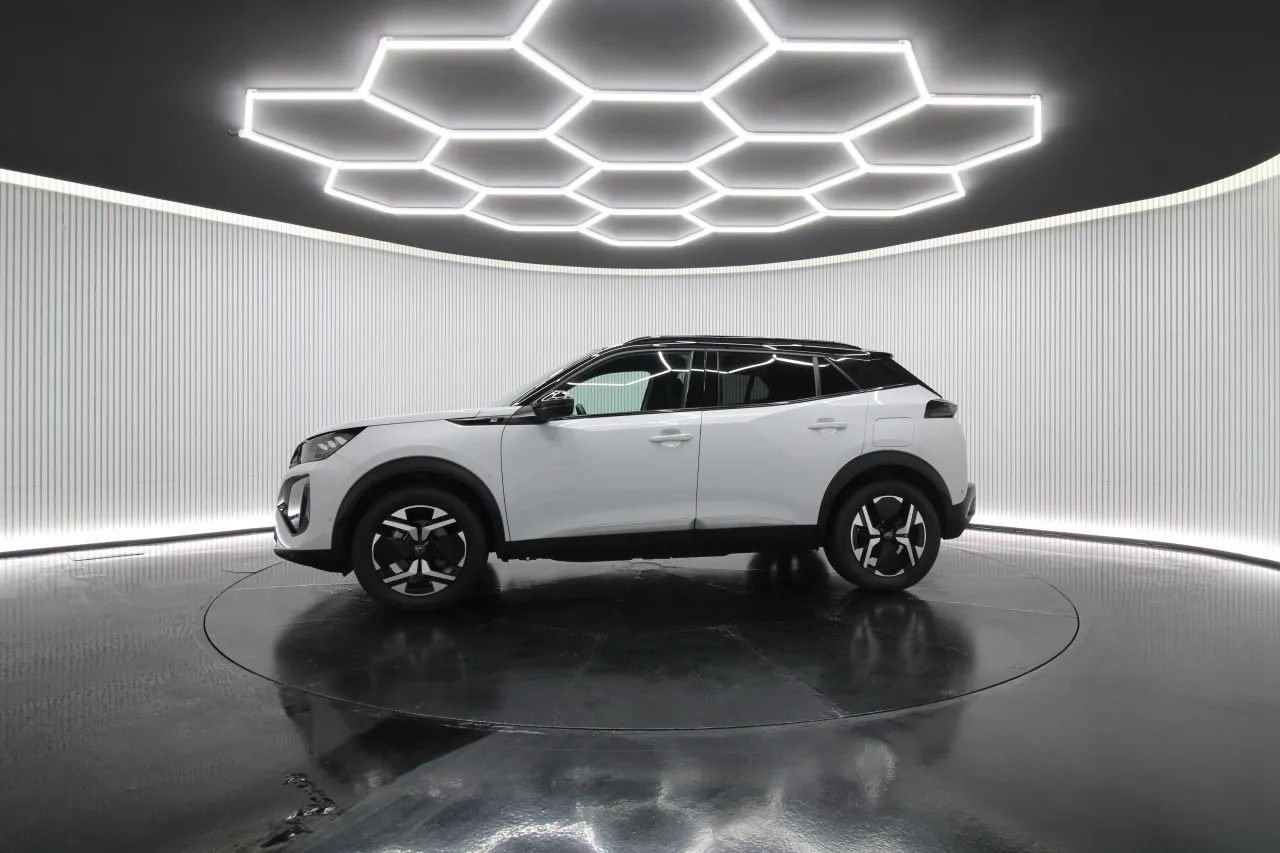 Peugeot e-2008 Elétrico 5 2025