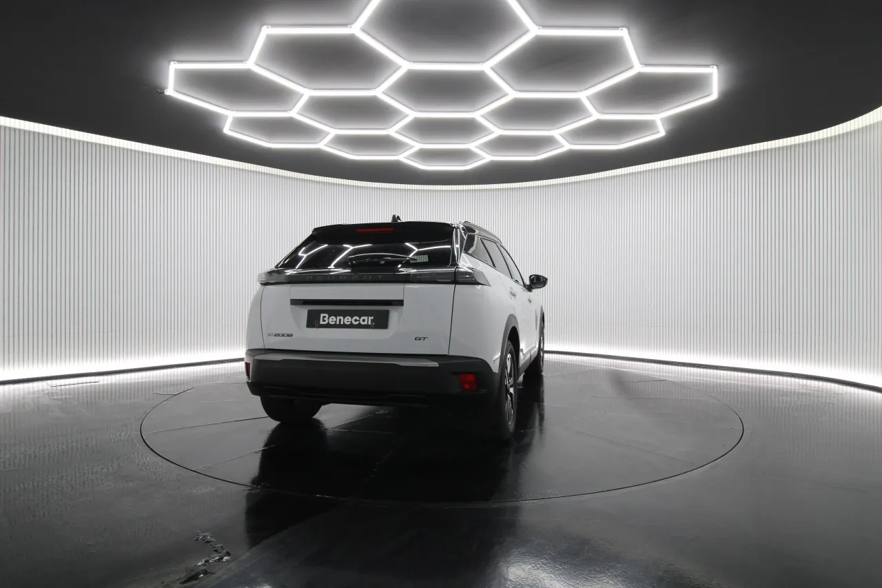 Peugeot e-2008 Elétrico 5 2025