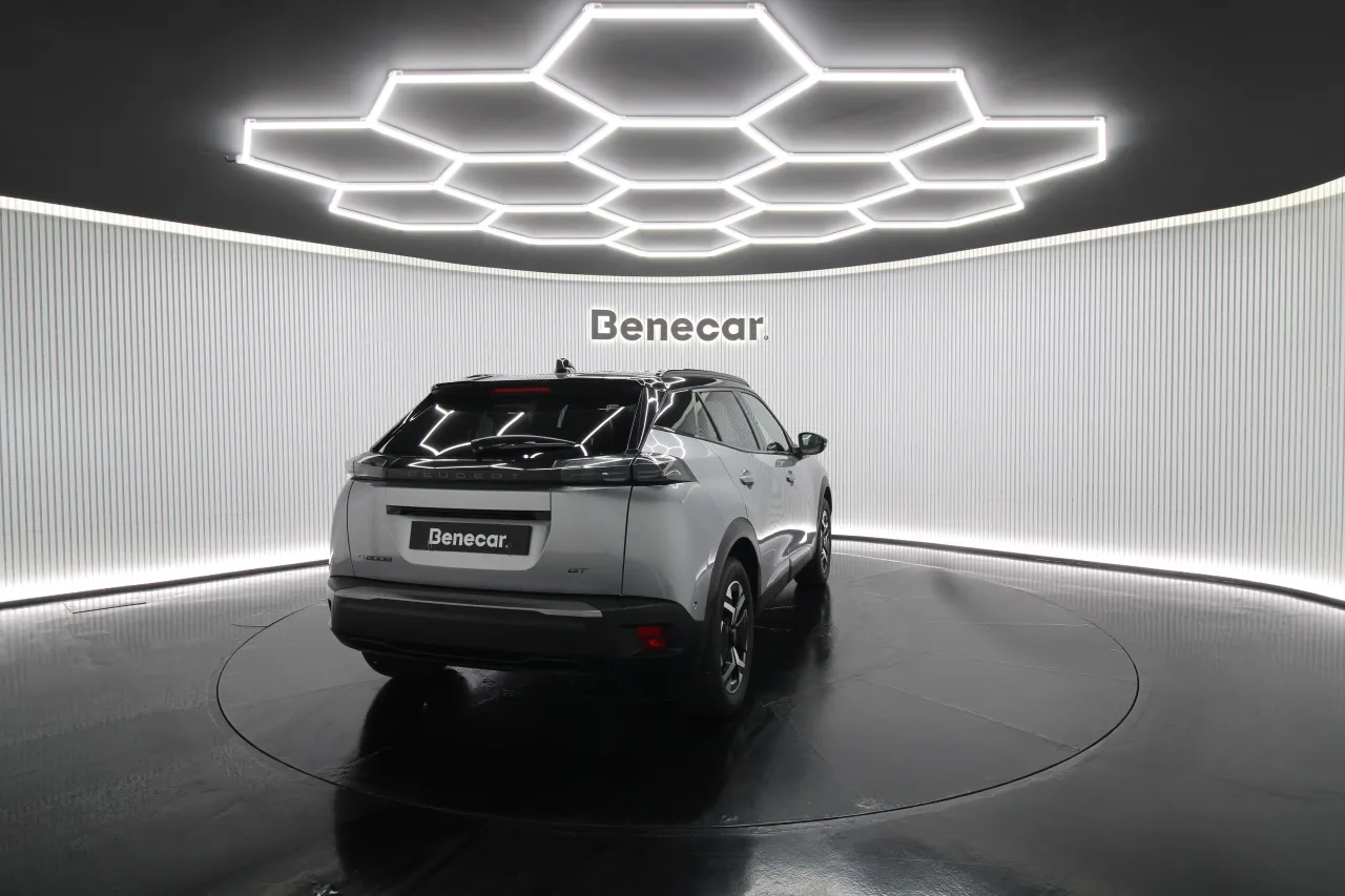 Peugeot e-2008 Electric 5 2025