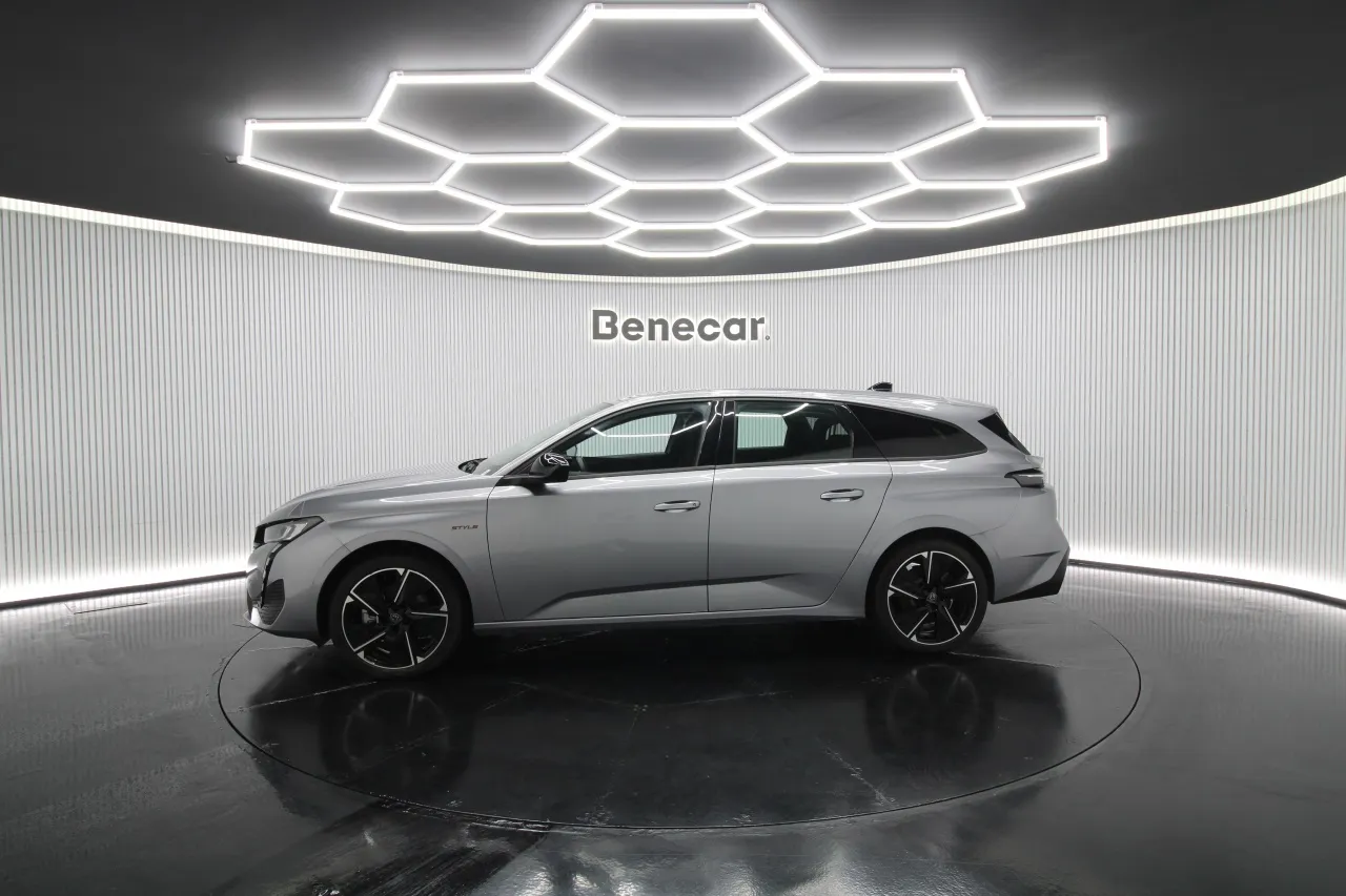 Peugeot e-308 SW Electric 4 2025