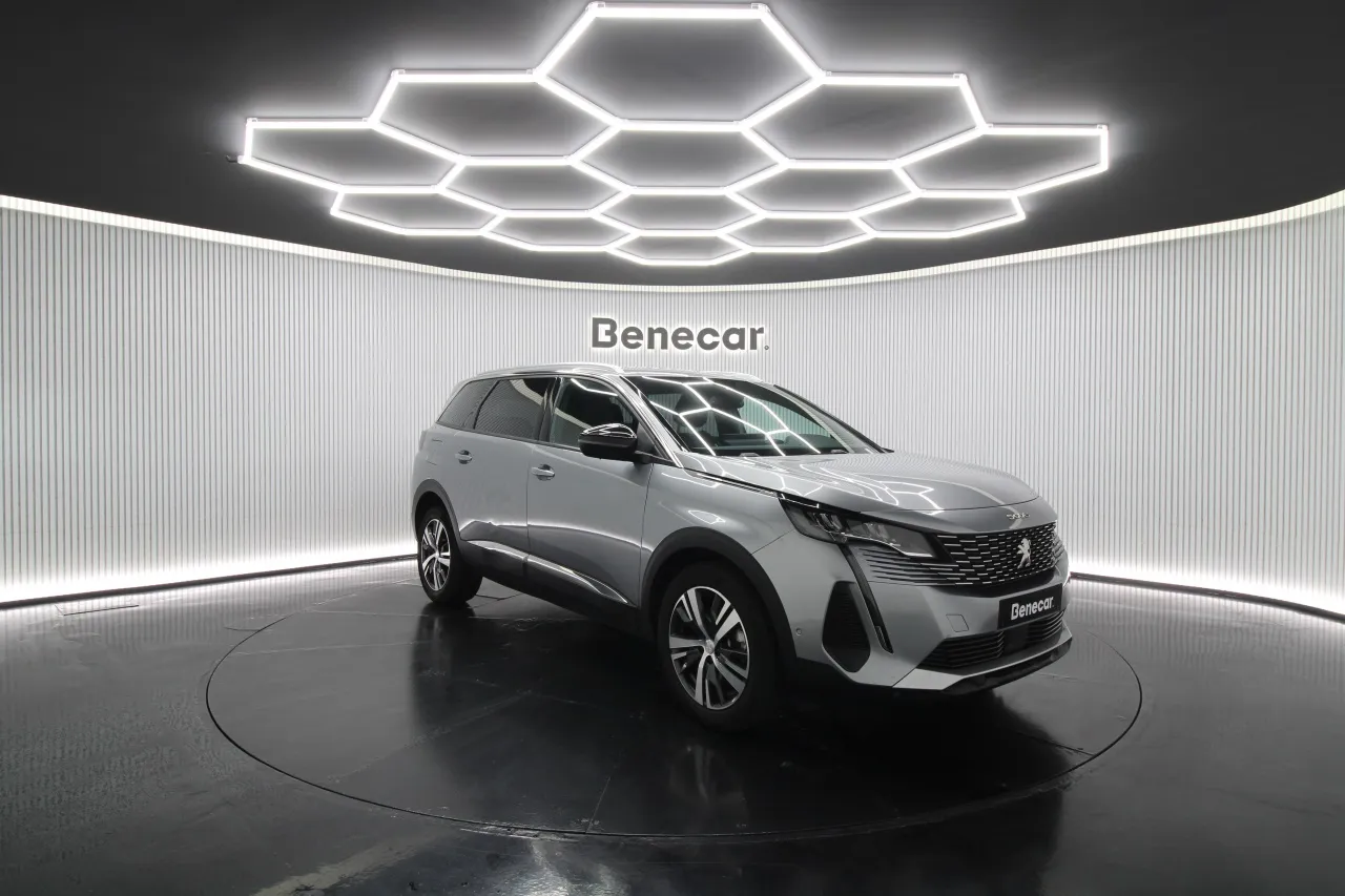 Peugeot 5008 Gasolina 3 2023