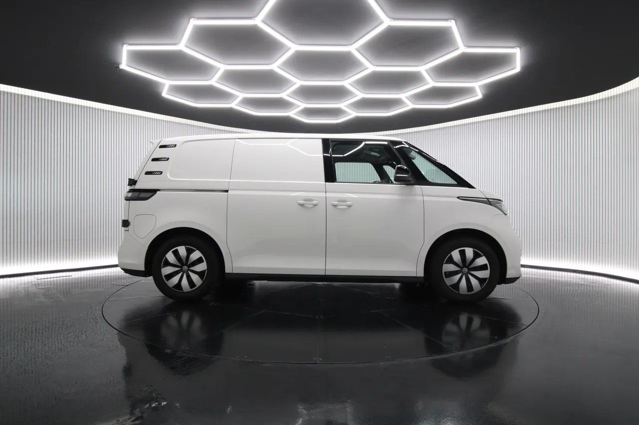 Volkswagen ID Buzz Elétrico 12 2025