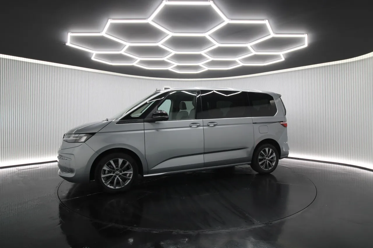 Volkswagen Multivan Electric Gasoline 5 2024