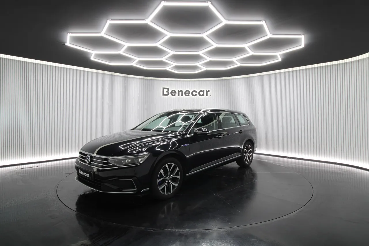 Volkswagen Passat Variant Elétrico Gasolina 4 2021